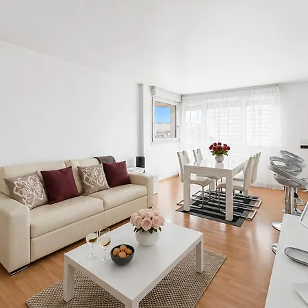 Porte De Paris, Spacieux T3, Terrasse Et Parking Lejlighed *