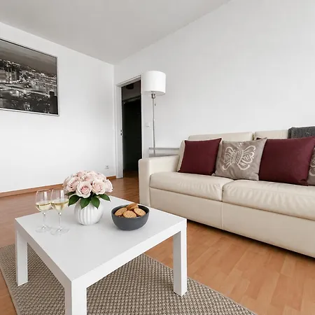 公寓 Porte De Paris, Spacieux T3, Terrasse Et Parking *
