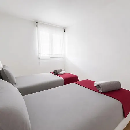 Porte De Paris, Spacieux T3, Terrasse Et Parking 公寓 *