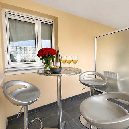 Porte De Paris, Spacieux T3, Terrasse Et Parking *